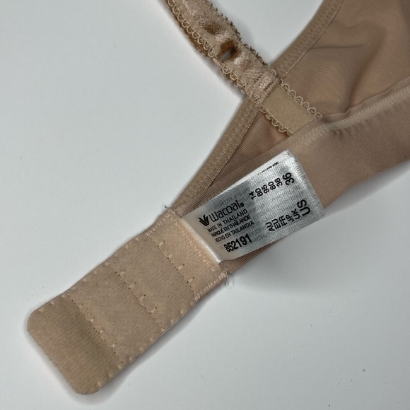 Wacoal 36 Embrace Lace Wire Free Bralette Bra Embroidery Floral Plunge Soft - Picture 5 of 7